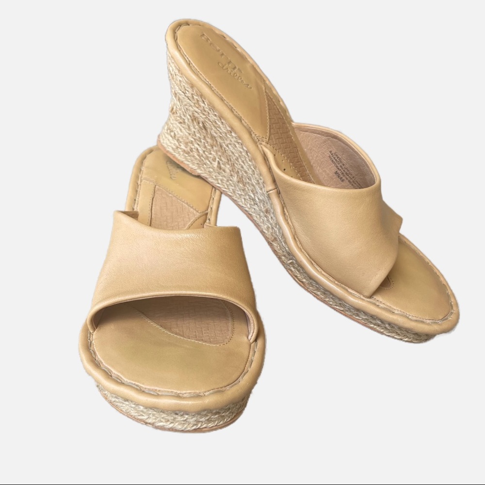 Born Drilles Leather Espadrille Wedges Womens Size 8